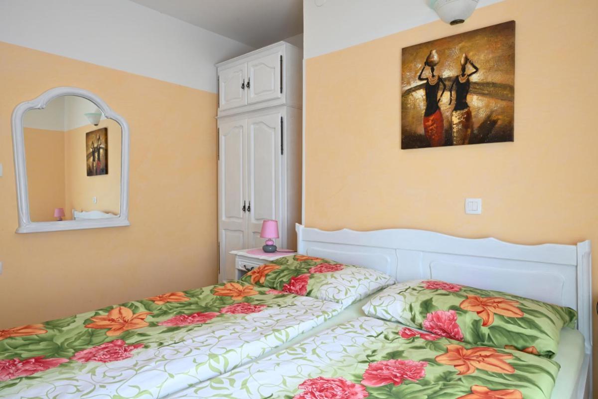 אומאג Apartments Ruza מראה חיצוני תמונה