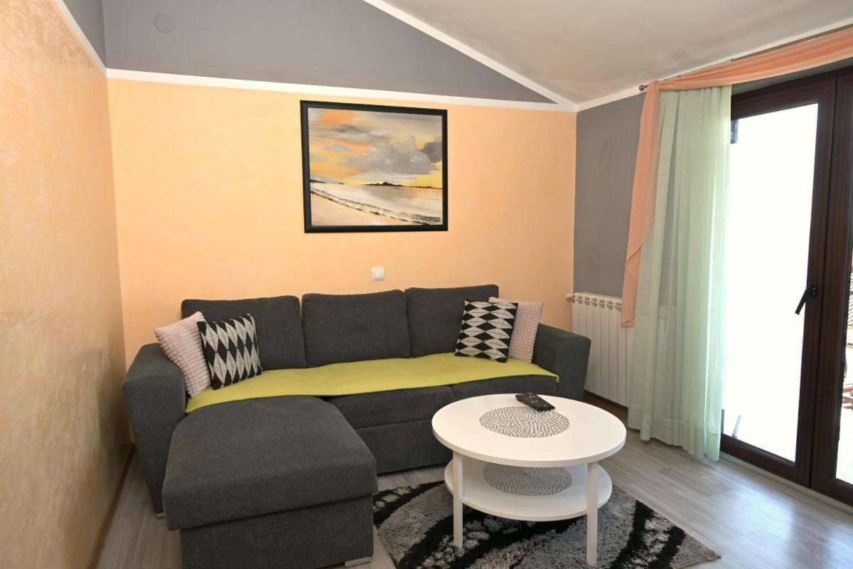 אומאג Apartments Ruza מראה חיצוני תמונה